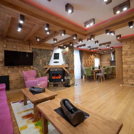 Drugarska Prica Apartment ยาโฮรินา ภายนอก รูปภาพ