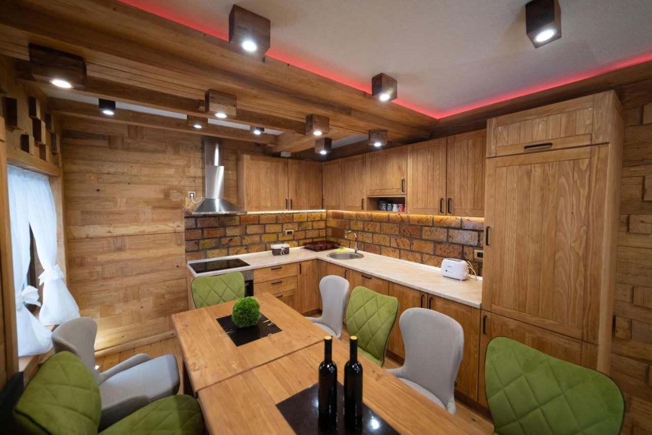 Drugarska Prica Apartment ยาโฮรินา ภายนอก รูปภาพ