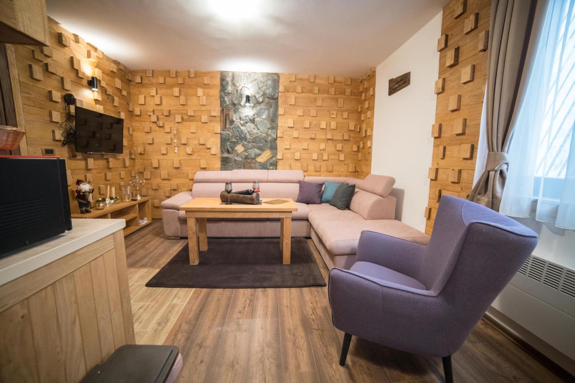 Drugarska Prica Apartment ยาโฮรินา ภายนอก รูปภาพ